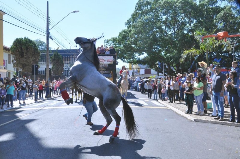 Cavalgada abre festividades da 50ª Efapi - PortalJNN