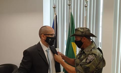 Juiz Federal de Jacarezinho recebe homenagem da Polícia Ambiental