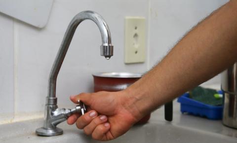 Manutenção emergencial em rede afeta abastecimento de água em bairros de Jacarezinho